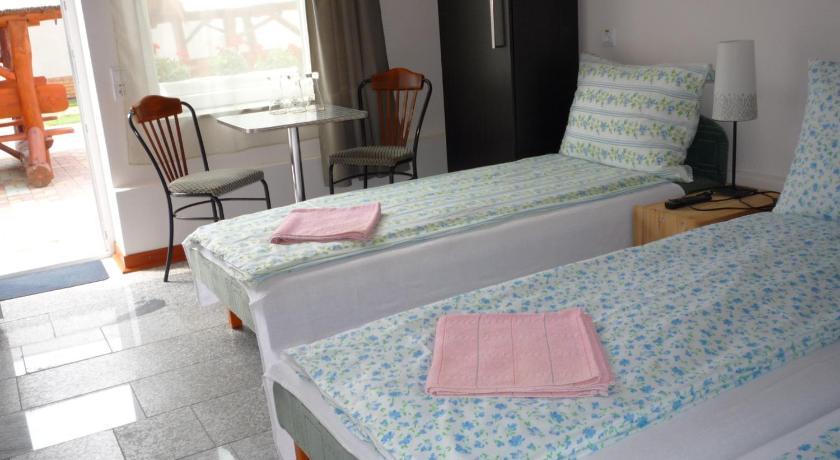Morafeszek Vendeghaz Otel Mórahalom Oda fotoğraf