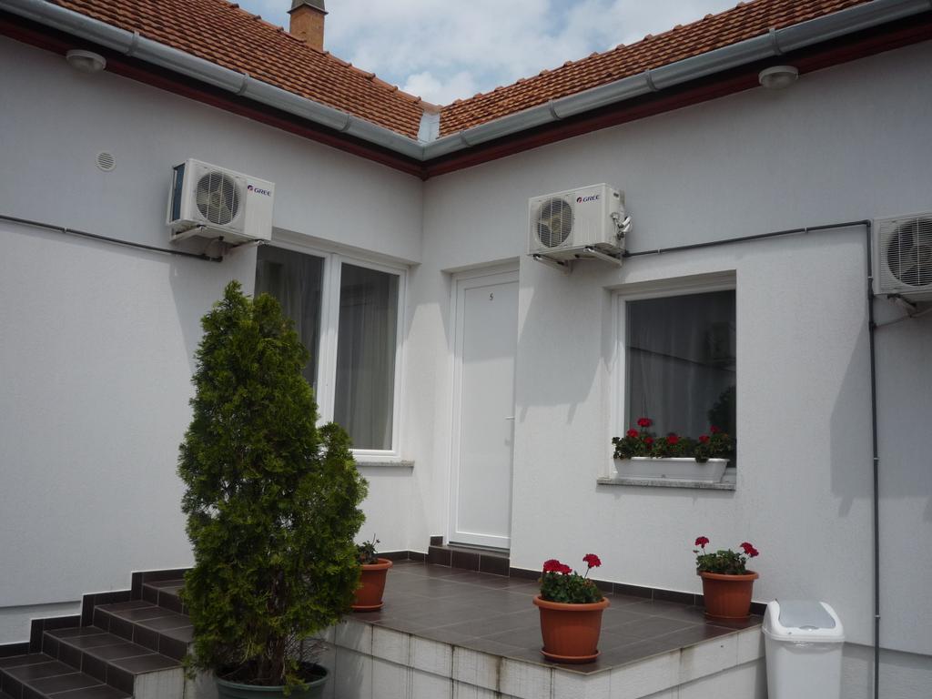 Morafeszek Vendeghaz Otel Mórahalom Dış mekan fotoğraf