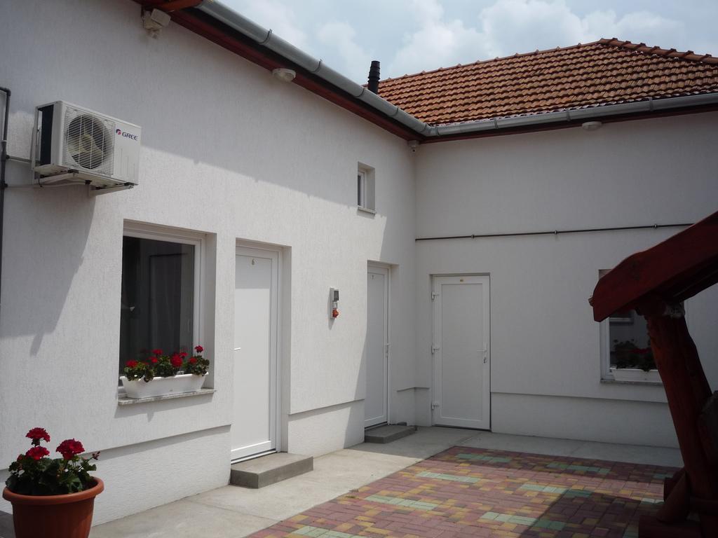 Morafeszek Vendeghaz Otel Mórahalom Dış mekan fotoğraf